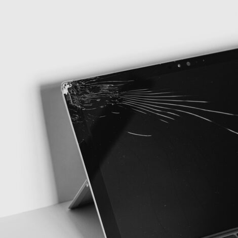HP DELL acer Lenovo Toshiba MacBook screen repair in Nairobi